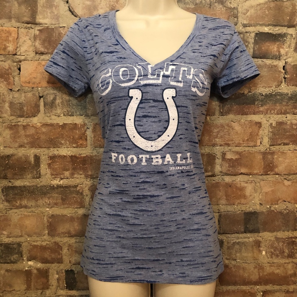 Indianapolis Colts distressed V-neck T-shirt